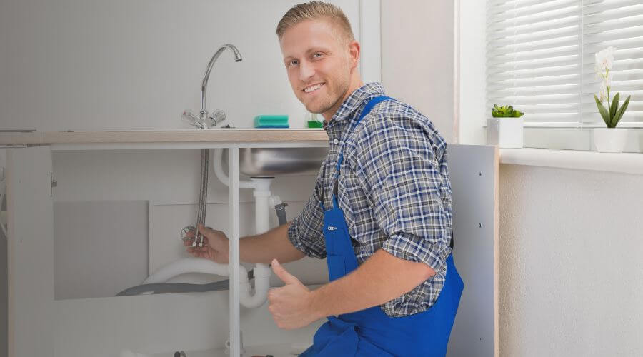 Weekend Plumber Service in Hicksville, NY